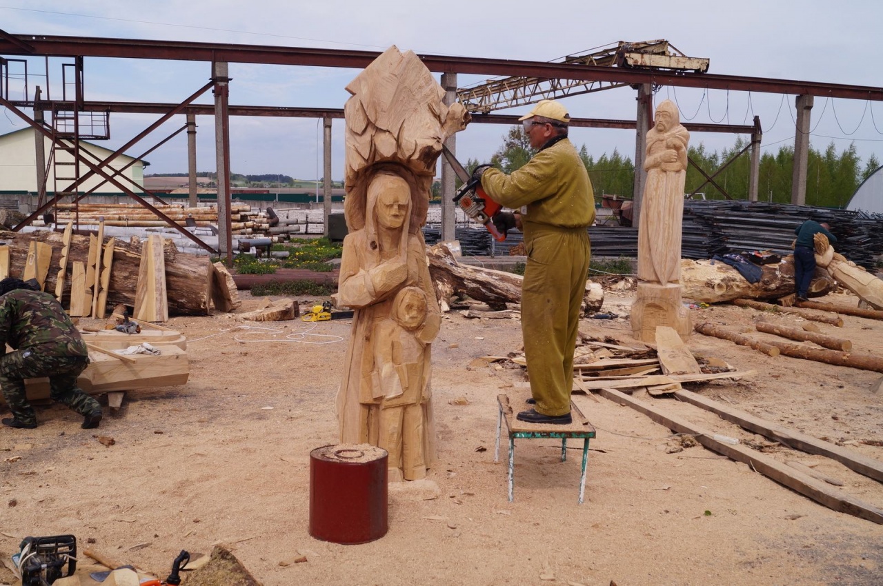 Пленер резчиков по дереву май 2019