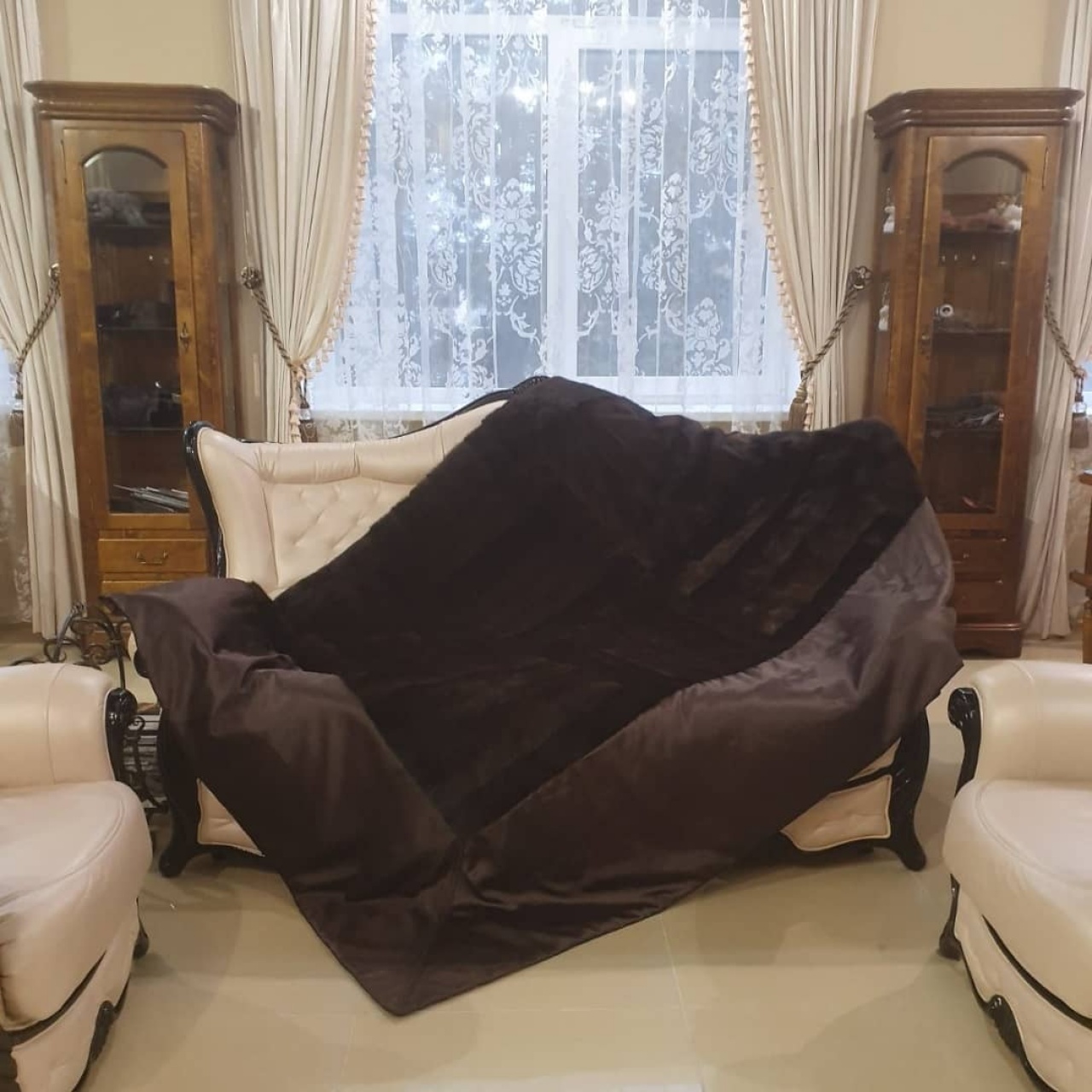 Распродажа меховых изделий