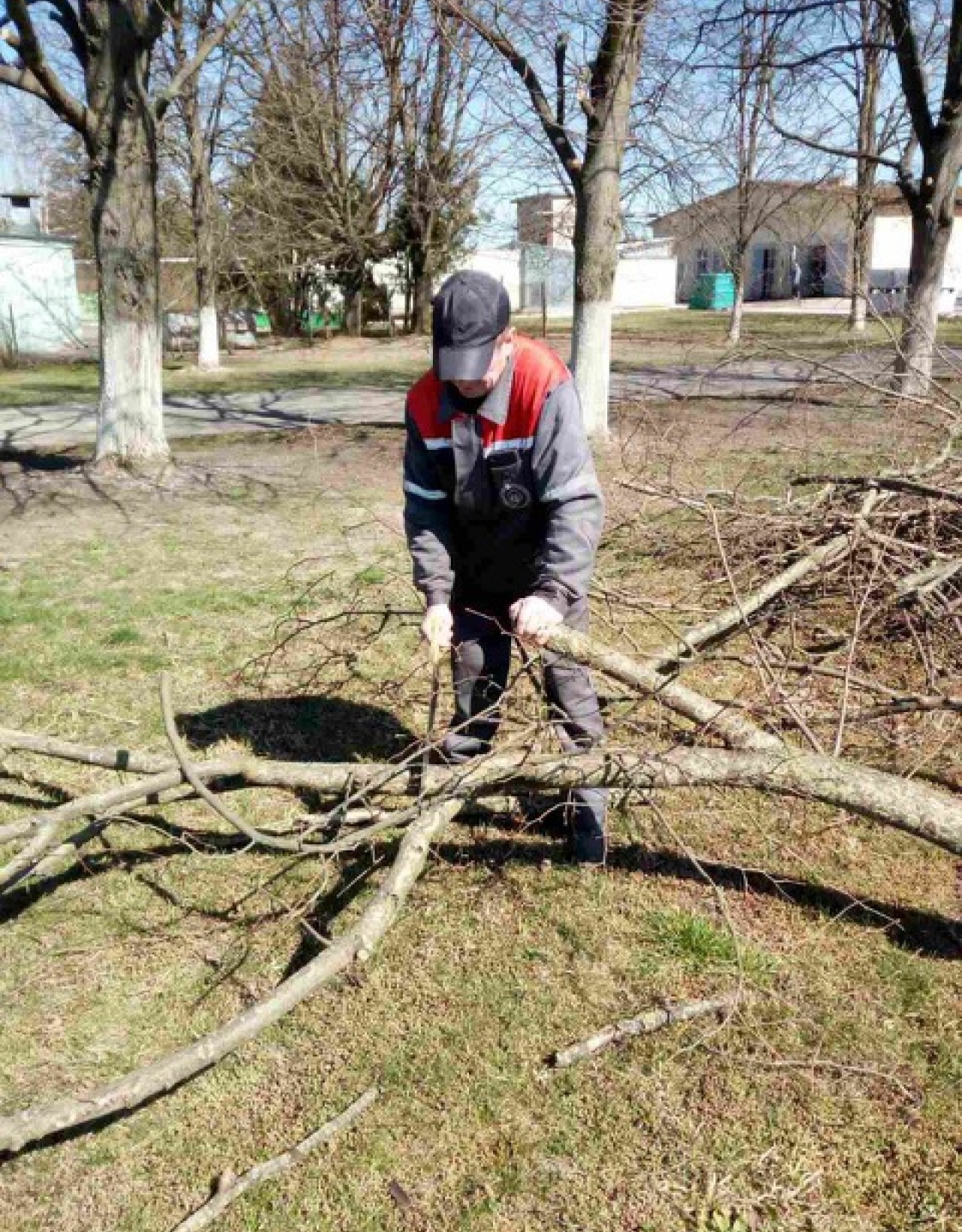 Трудовые коллективы СПК «Прогресс-Вертелишки» наводят порядок в аг Вертелишки и на производстве