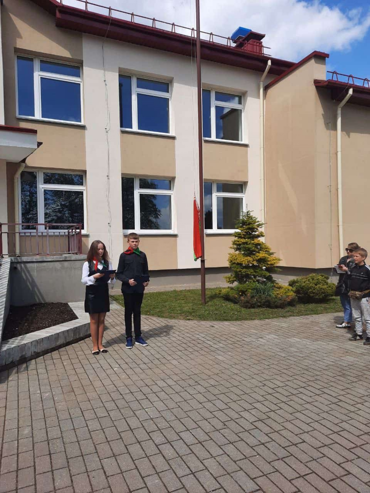 Маршрут Победы» в Вертелишках собрал велосипедистов и любителей скандинавской ходьбы