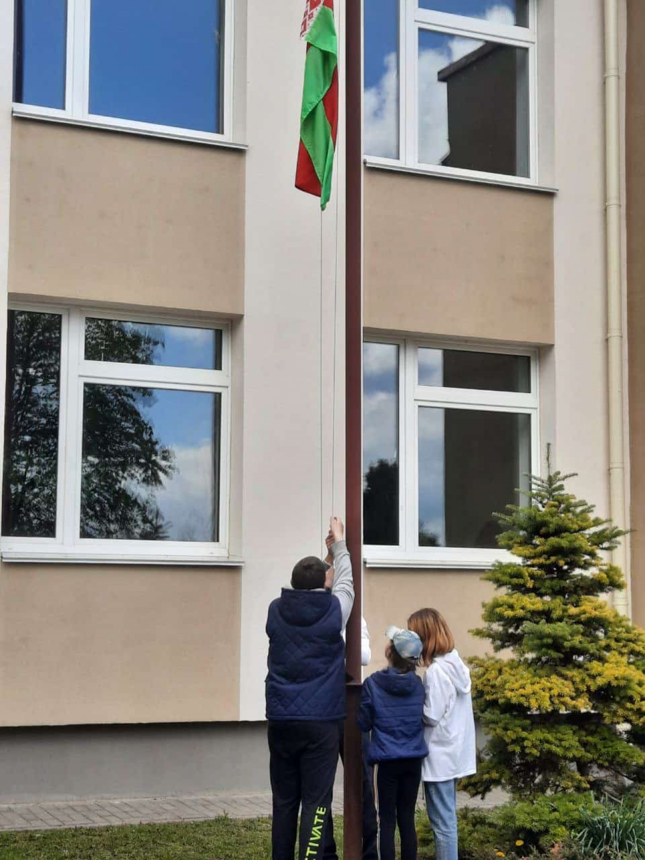 Маршрут Победы» в Вертелишках собрал велосипедистов и любителей скандинавской ходьбы