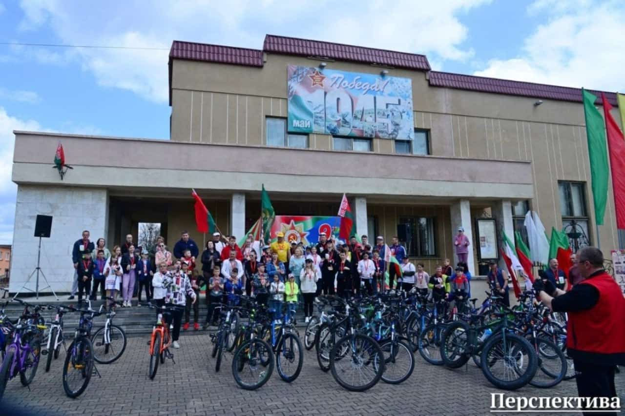 Маршрут Победы» в Вертелишках собрал велосипедистов и любителей скандинавской ходьбы