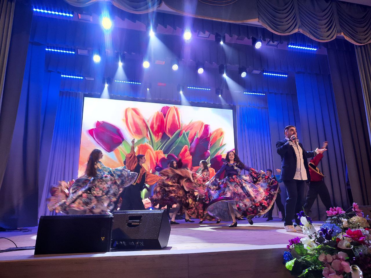 Делегация женщин СПК «Прогресс-Вертелишки» приняла участие в районном торжественном мероприятии, посвящённом Международному женскому Дню – 8 марта