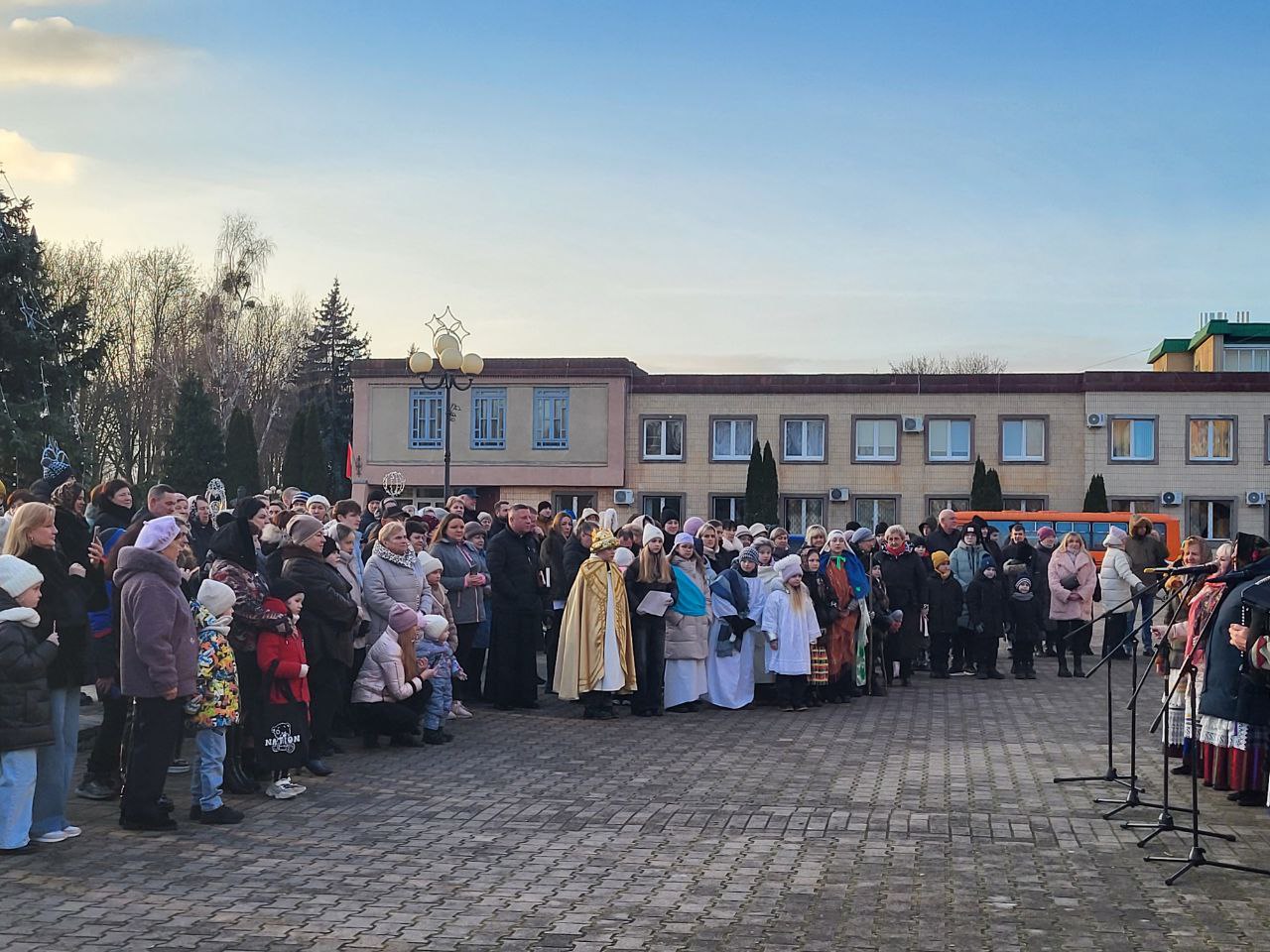 Прихожане Святой семьи аг.Вертелишки поздравили друг друга со светлым праздником Рождества Христова