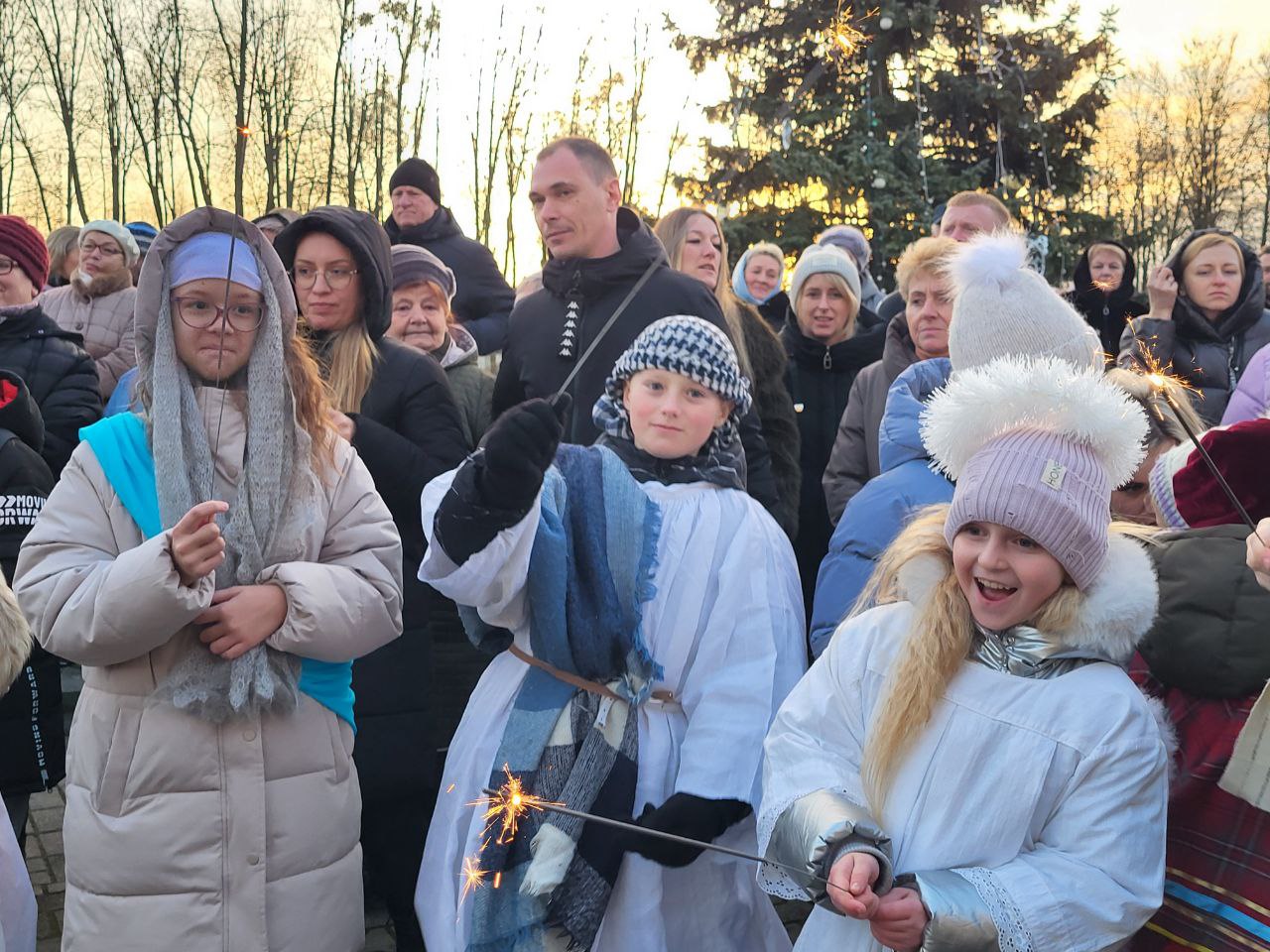 Прихожане Святой семьи аг.Вертелишки поздравили друг друга со светлым праздником Рождества Христова