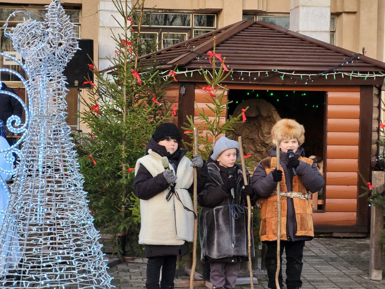 Прихожане Святой семьи аг.Вертелишки поздравили друг друга со светлым праздником Рождества Христова