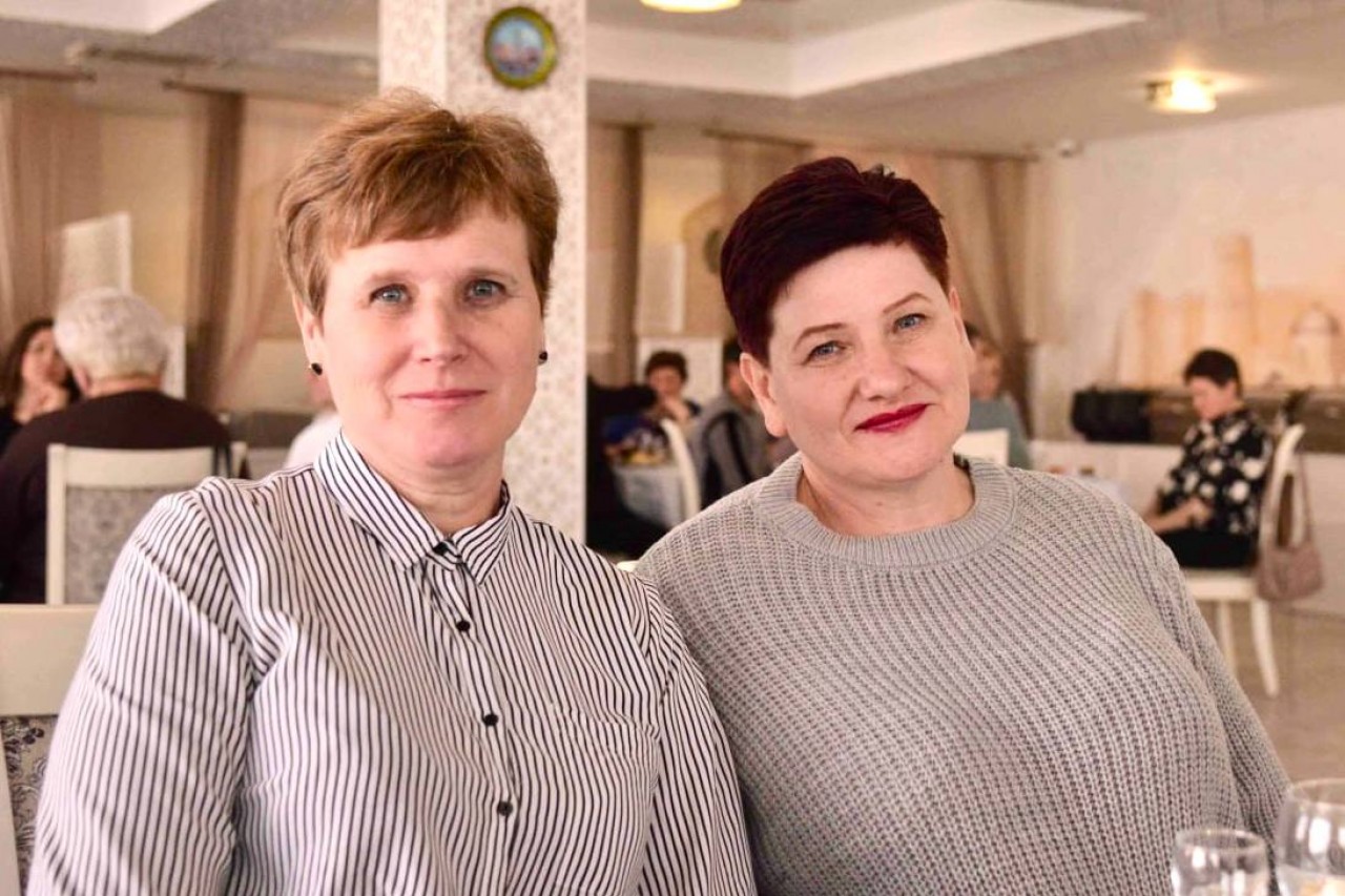 В честь передовых животноводов района не жалели благодарностей, подарков и песен