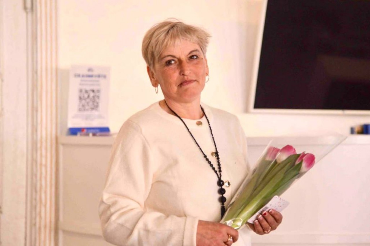 В честь передовых животноводов района не жалели благодарностей, подарков и песен