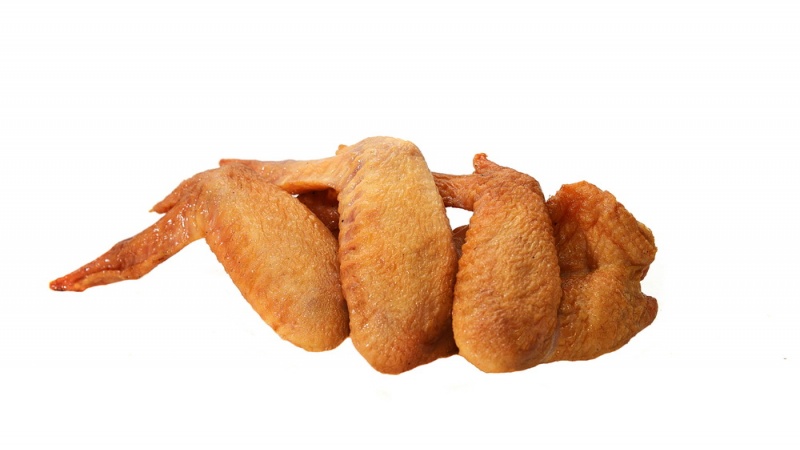 Продукт из мяса цыплят-бройлеров копчено-вареный «Крылышки столичные» охлажденный