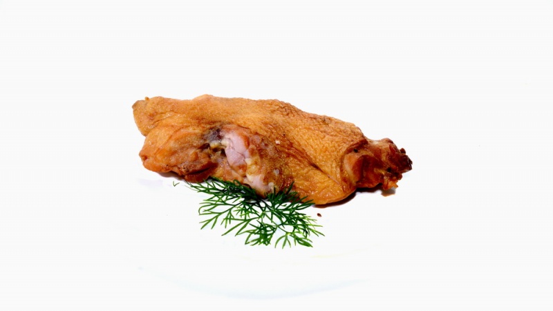 Продукт из мяса цыплят-бройлеров копчено-вареный «Спинка столичная» охлажденный