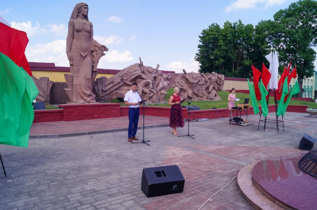 Минута молчания в День памяти и скорби о жертвах Великой Отечественной войне