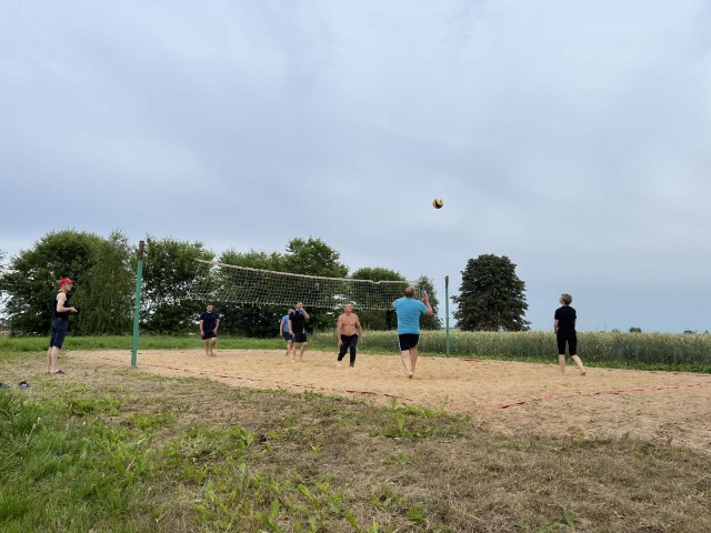 13 июня прошли совернования по волейболу